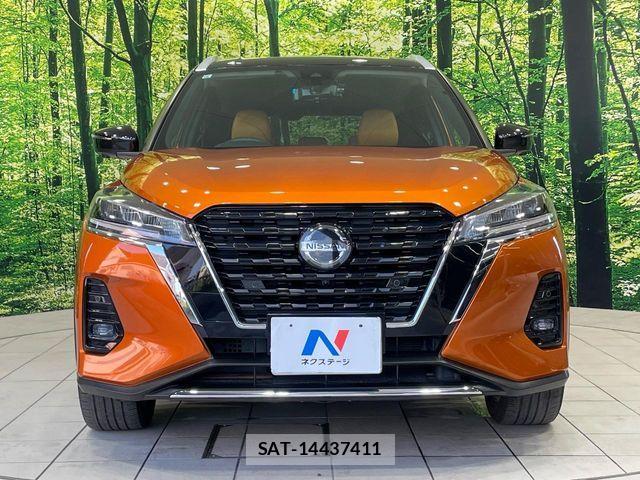 Nissan KICKS 2021-09 8315014-13
