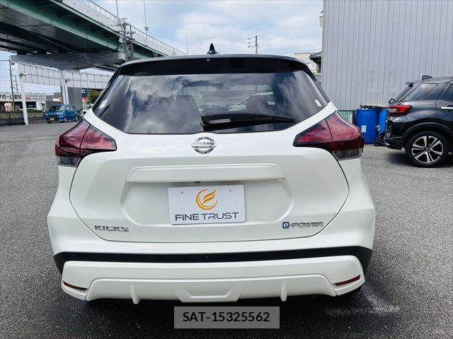 Nissan KICKS 2020-12 8336398-17