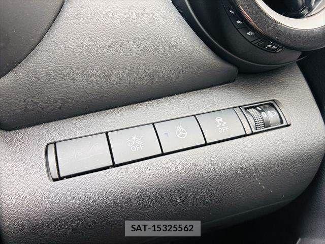 Nissan KICKS 2020-12 8336398-5