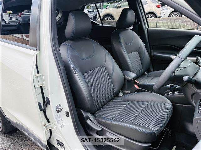 Nissan KICKS 2020-12 8336398-6