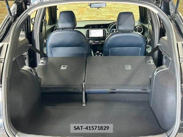 Nissan KICKS 2021-12 8336396-12