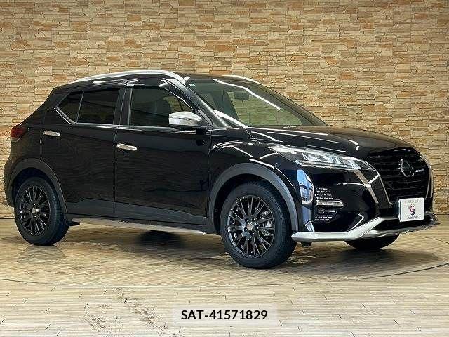 Nissan KICKS 2021-12 8336396-14