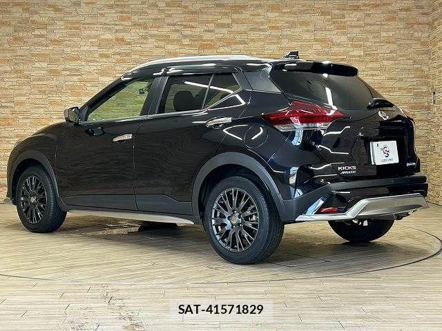 Nissan KICKS 2021-12 8336396-15