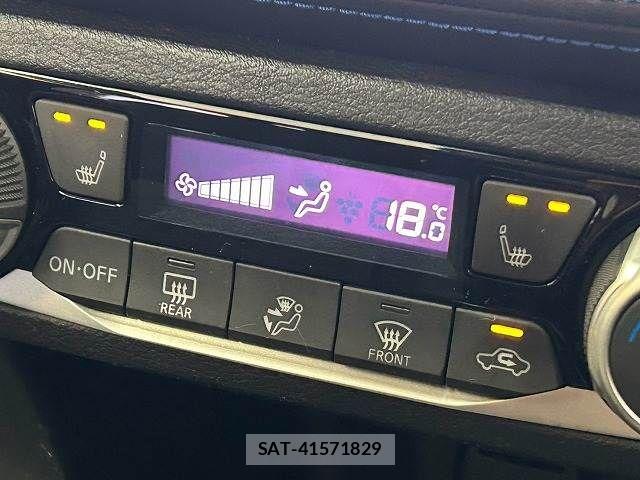 Nissan KICKS 2021-12 8336396-7