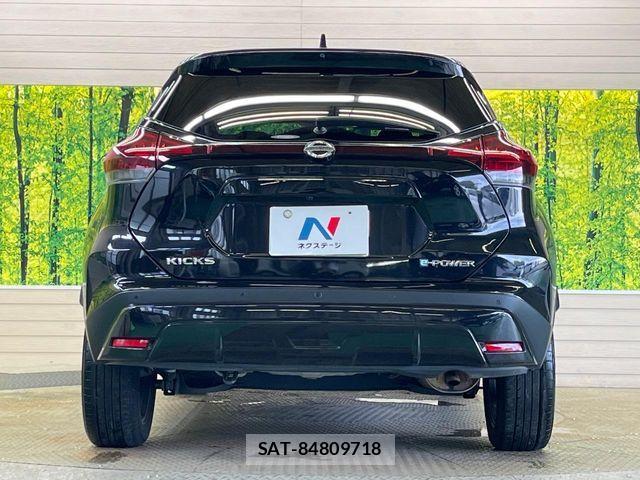 Nissan KICKS 2023-04 8336394-14