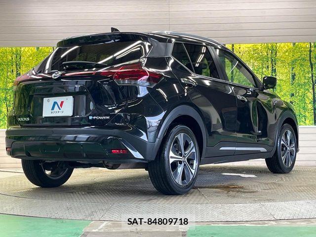 Nissan KICKS 2023-04 8336394-16