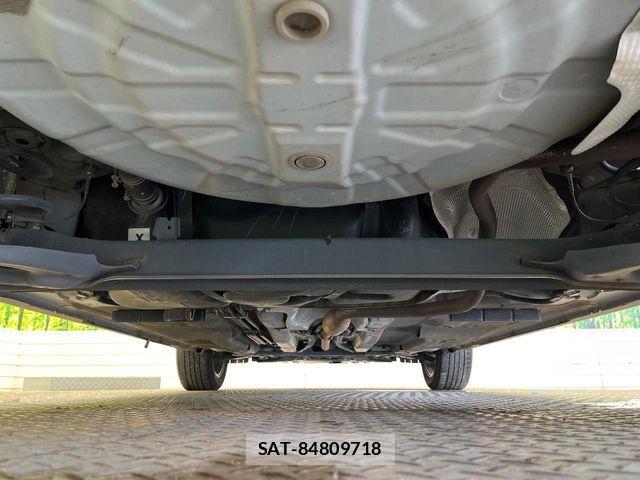 Nissan KICKS 2023-04 8336394-18