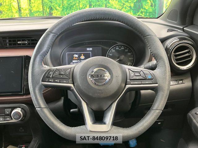 Nissan KICKS 2023-04 8336394-4