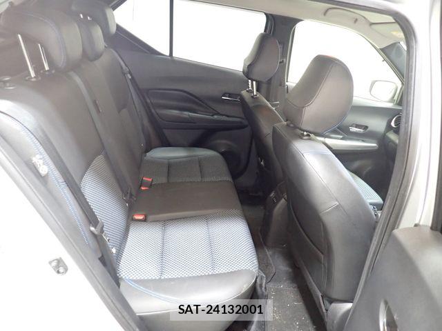 Nissan KICKS 2021-07 8336390-23