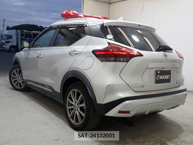 Nissan KICKS 2021-07 8336390-2