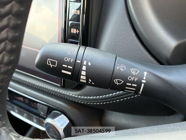 Nissan KICKS 2024-12 8354772-15
