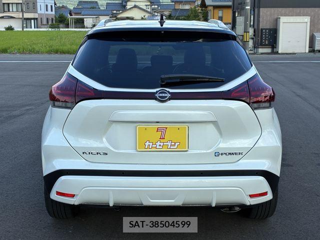 Nissan KICKS 2024-12 8354772-7