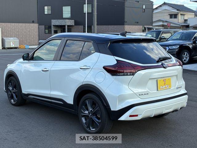 Nissan KICKS 2024-12 8354772-8