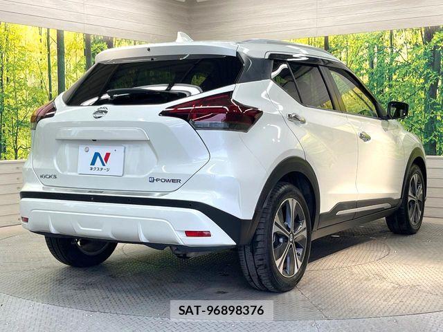 Nissan KICKS 2020-10 8354773-16