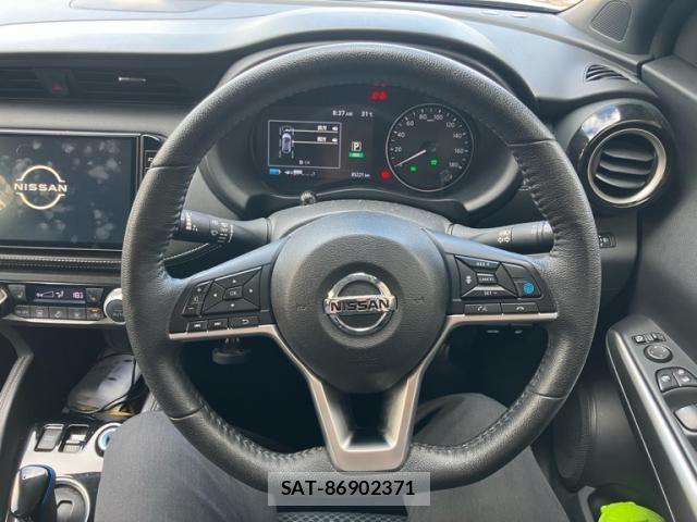Nissan KICKS 2021-11 8366531-15