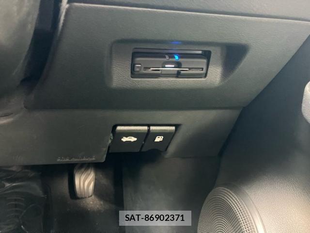 Nissan KICKS 2021-11 8366531-19