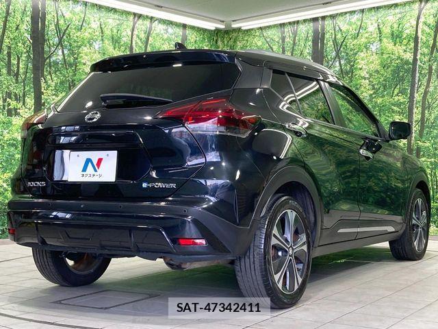 Nissan KICKS 2020-12 8366533-16