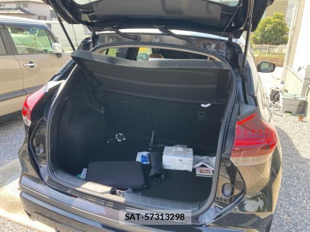 Nissan KICKS 2021-02 8366534-12