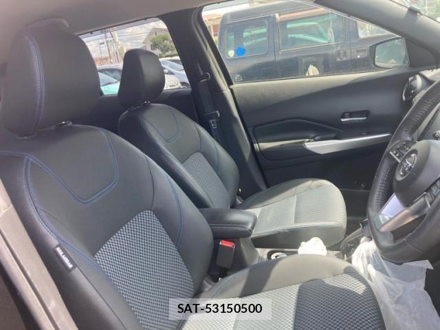 Nissan KICKS 2022-02 8413067-12