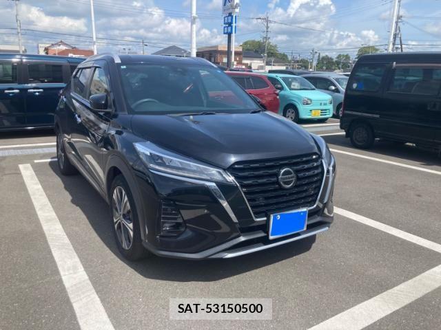 Nissan KICKS 2022-02 8413067-1