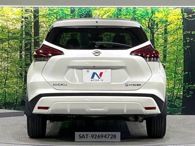 Nissan KICKS 2021-10 8457745-14