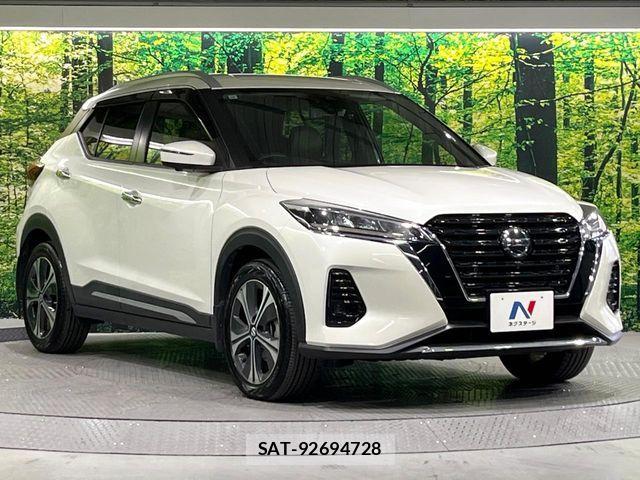 Nissan KICKS 2021-10 8457745-15