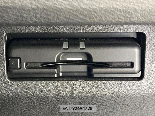 Nissan KICKS 2021-10 8457745-6
