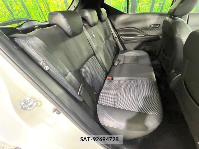 Nissan KICKS 2021-10 8457745-8