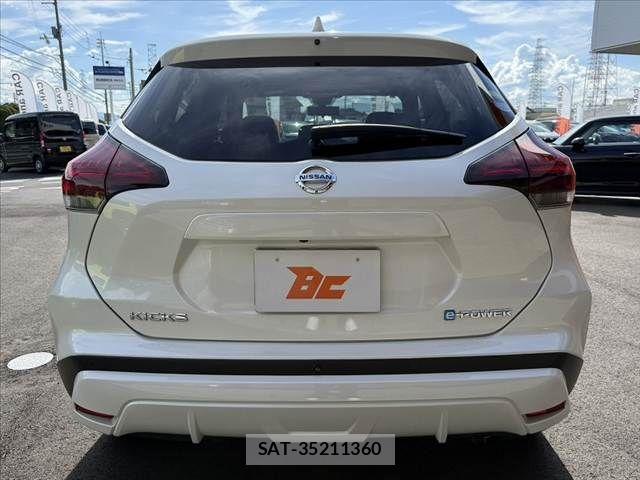 Nissan KICKS 2020-11 8457746-13