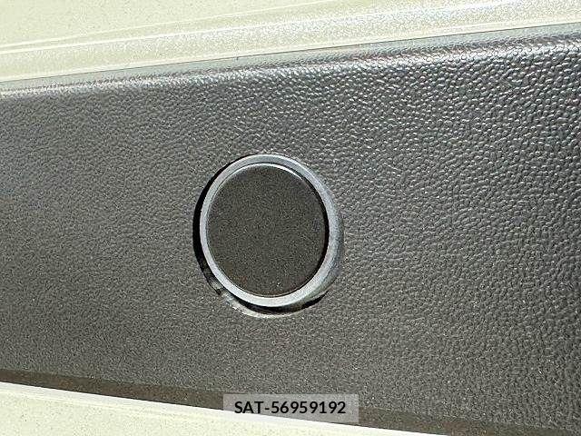 Nissan KICKS 2023-03 8485564-10