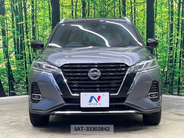 Nissan KICKS 2020-12 8525404-13