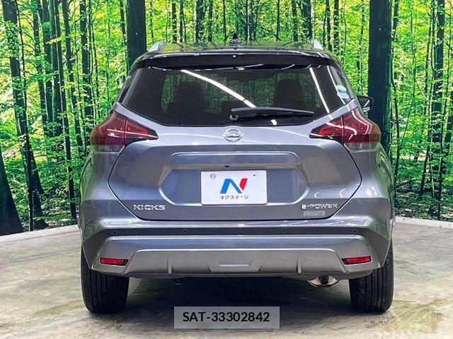 Nissan KICKS 2020-12 8525404-14