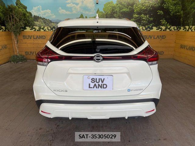 Nissan KICKS 2024-06 8525403-14