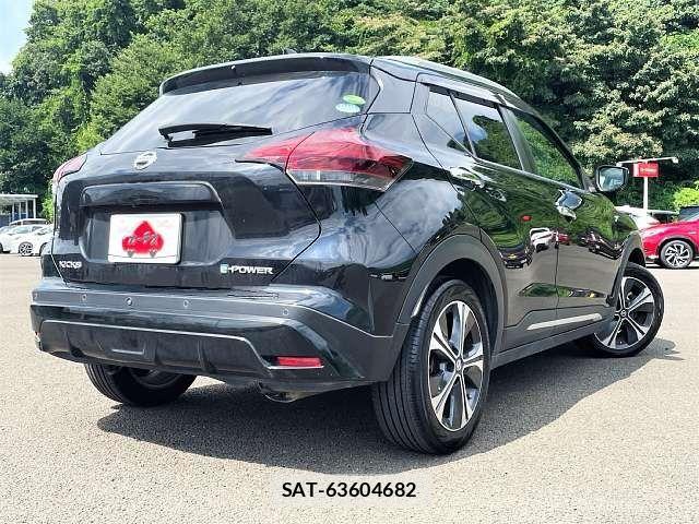 Nissan KICKS 2020-12 8562307-2