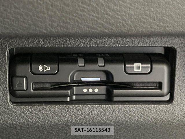 Nissan KICKS 2023-02 8562306-6
