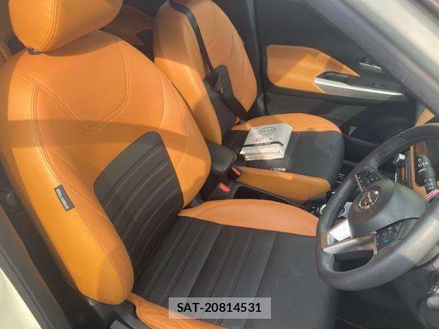 Nissan KICKS 2021-11 8562305-9