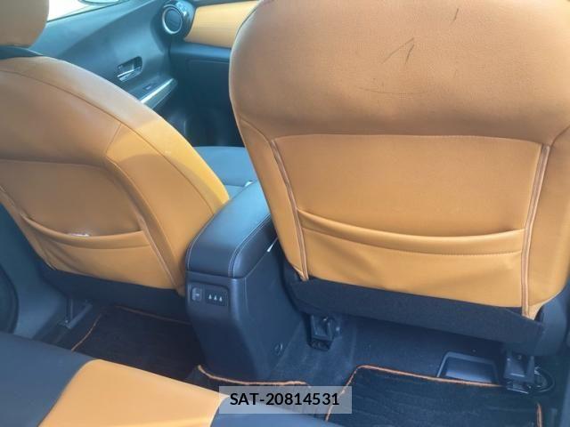Nissan KICKS 2021-11 8562305-22