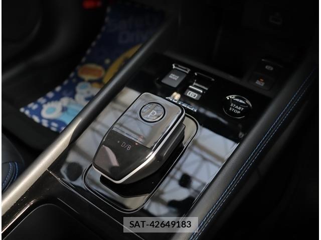 Nissan KICKS 2022-09 8659715-14