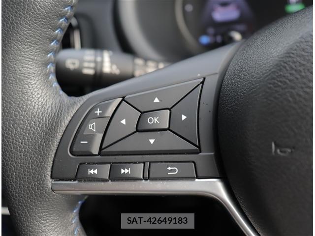 Nissan KICKS 2022-09 8659715-18
