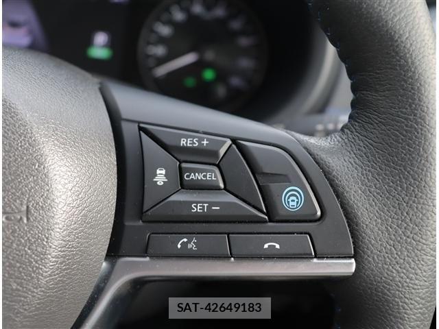 Nissan KICKS 2022-09 8659715-19