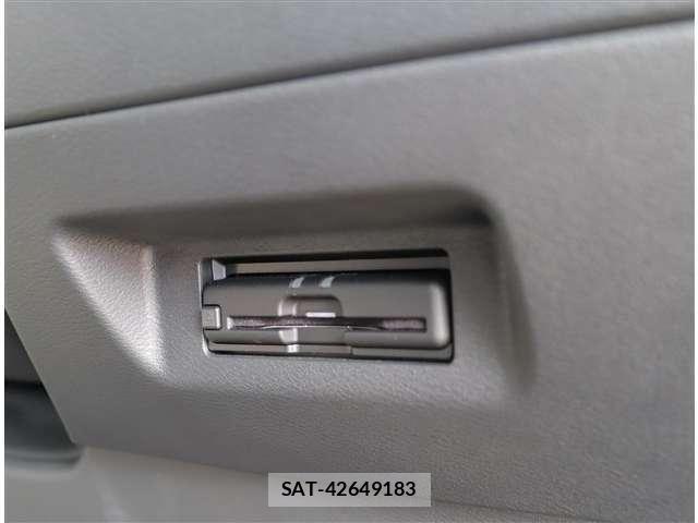 Nissan KICKS 2022-09 8659715-21