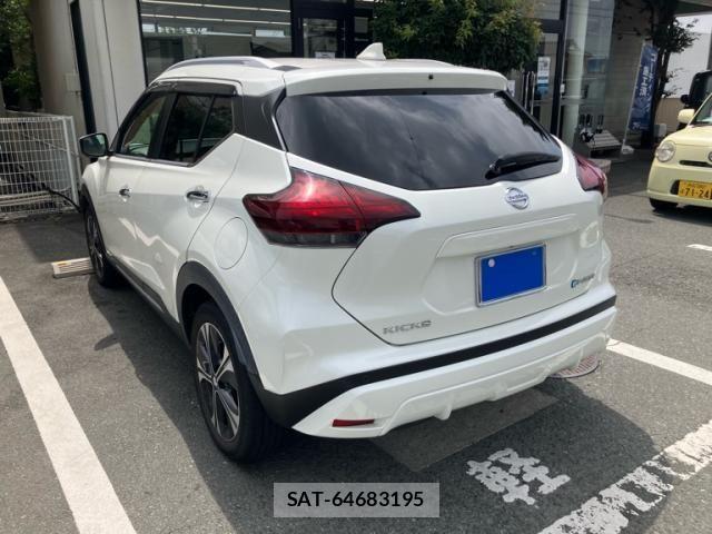 Nissan KICKS 2020-06 8659724-5