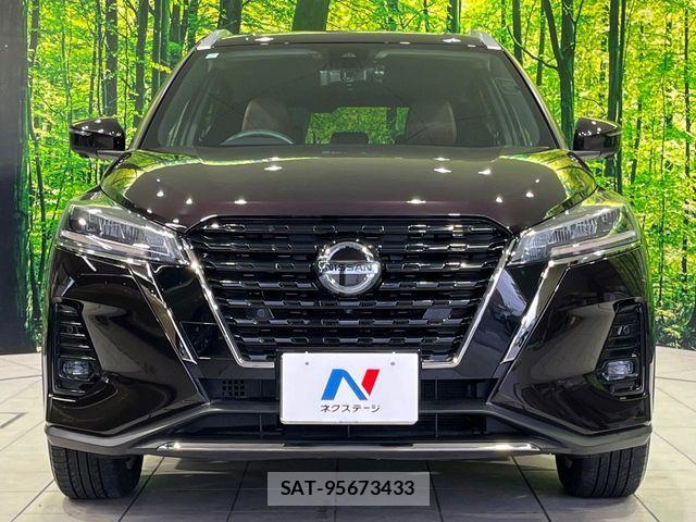 Nissan KICKS 2023-11 8666333-13