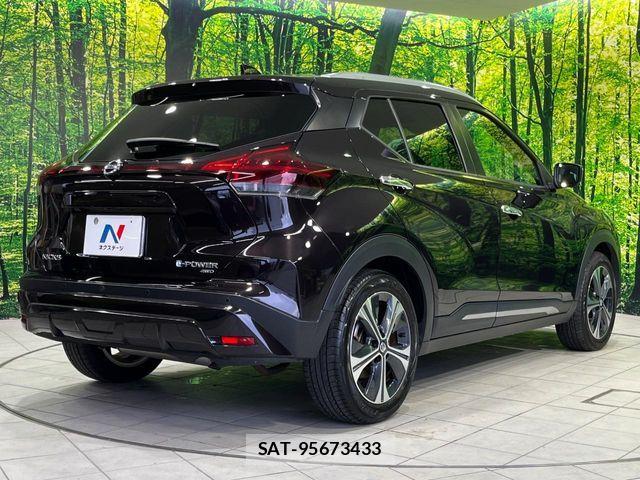 Nissan KICKS 2023-11 8666333-16