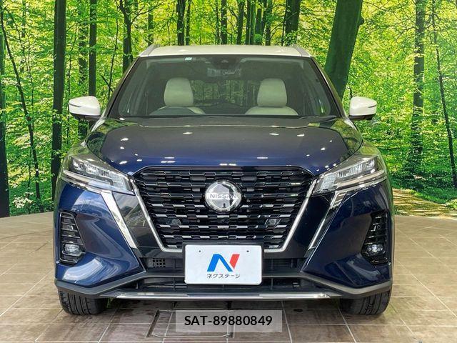 Nissan KICKS 2023-10 8685784-13