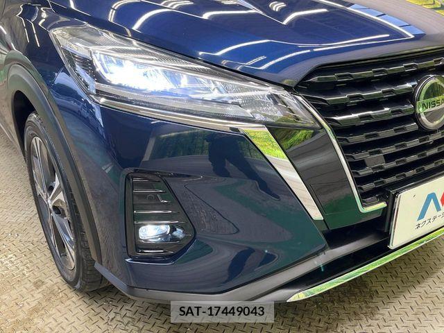 Nissan KICKS 2022-03 8743086-11