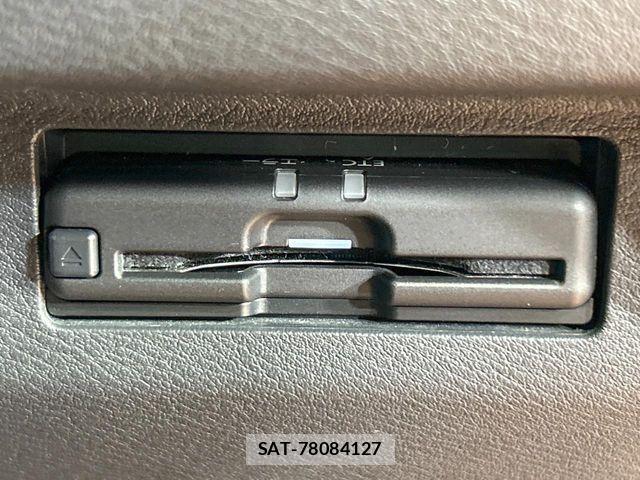 Nissan KICKS 2022-10 8743073-6
