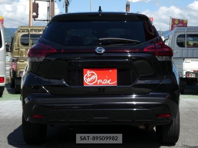 Nissan KICKS 2023-01 8743072-3