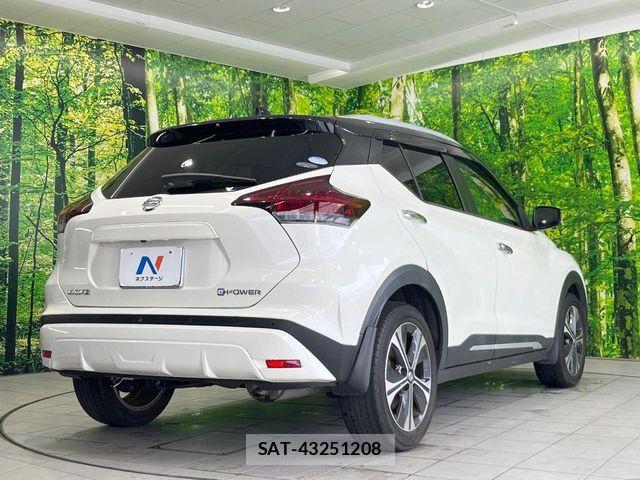 Nissan KICKS 2021-12 8796336-16