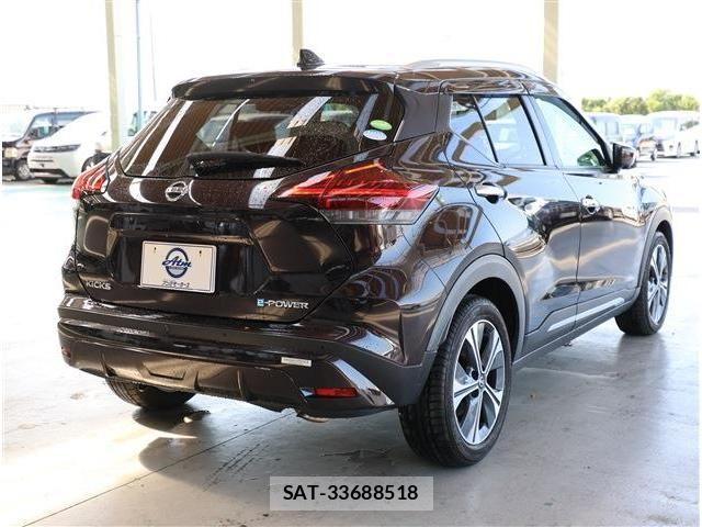 Nissan KICKS 2021-01 8796339-6